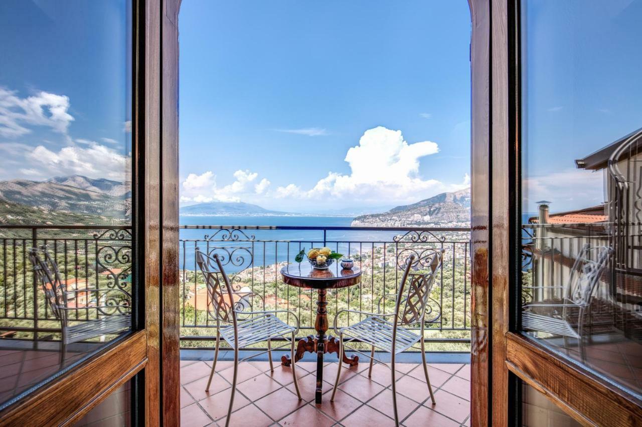 Heart And Soul Of Sorrento Villa Екстериор снимка